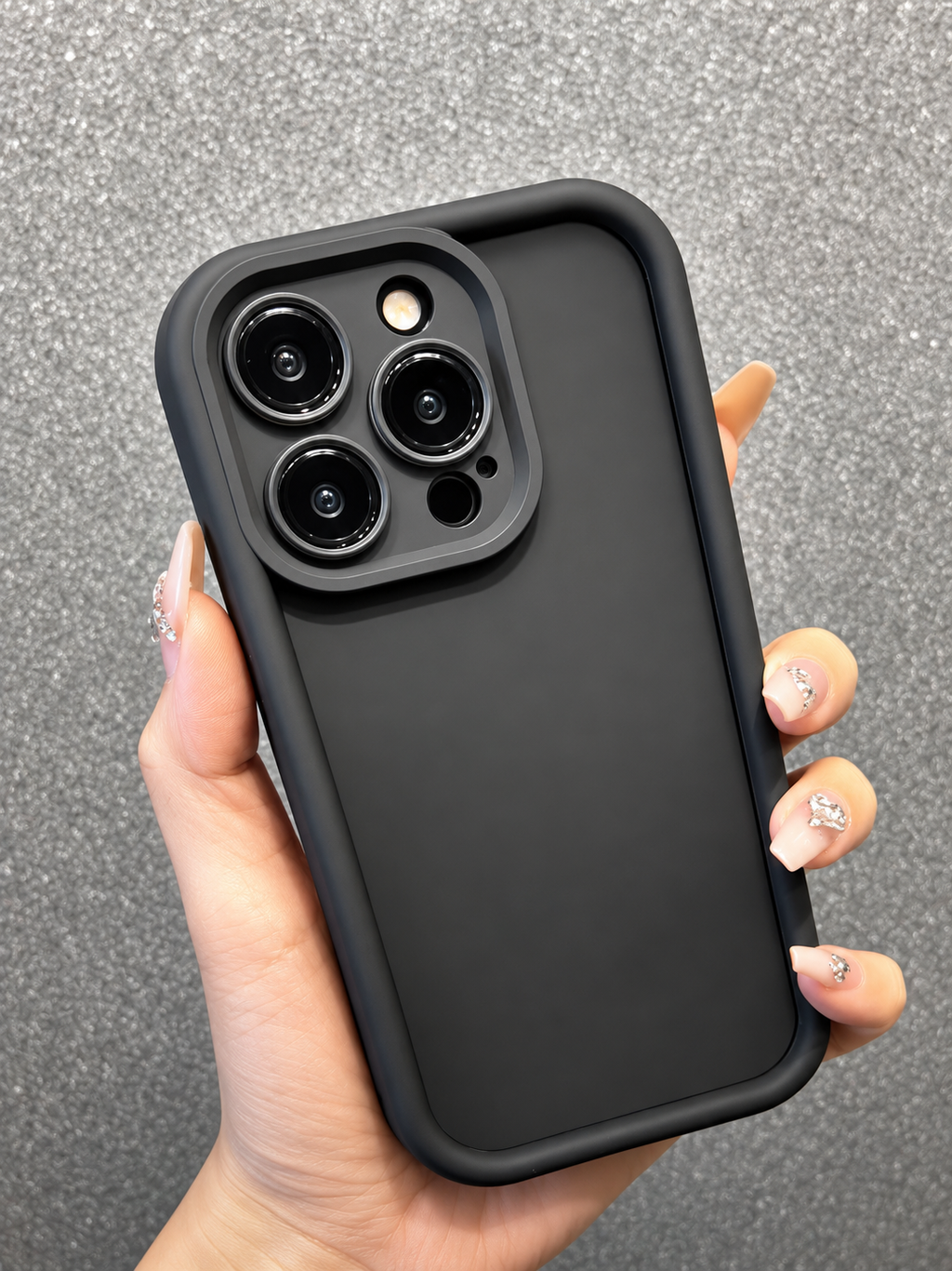 Minimalist Solid Black Shockproof Thick Phone Case Suitable For IPhone 17 Pro Max/17 Pro