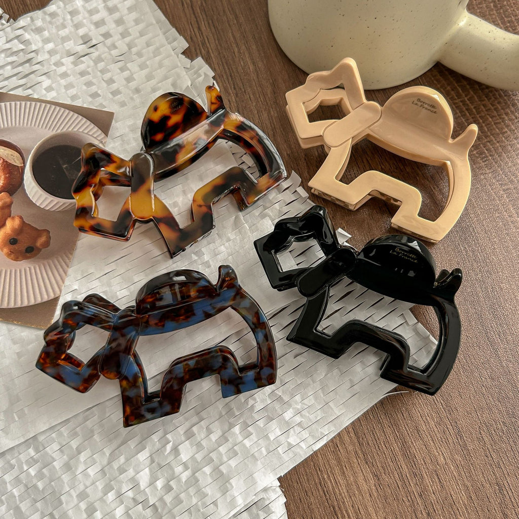 Cute Cartoon Puppy Grab Clip Suitable for Hair Less Hair Clip Women's 2024 New High-end Fashion Stylish Shark Clip