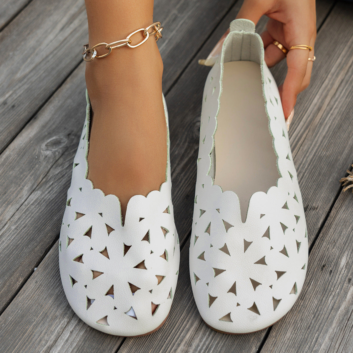 New Foreign Trade Large Size Hollow Carved Flat Shoes for Women 2025 Round Toe Slip-On Low-Cut Shallow Boat Shoes