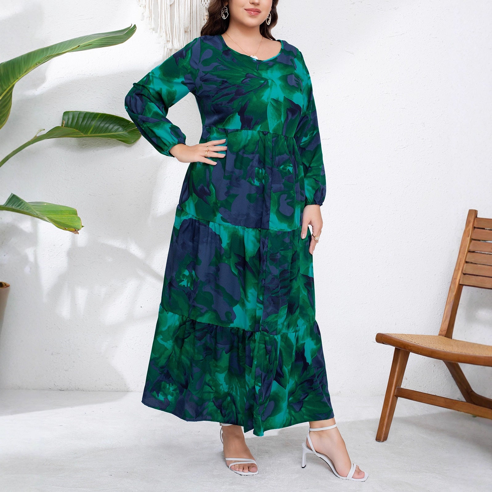 In-Stock Plus-Size European and American Style French Autumn and Winter New Design Fashion V-Neck Printed Pleated Long-Sleeve Long Dress