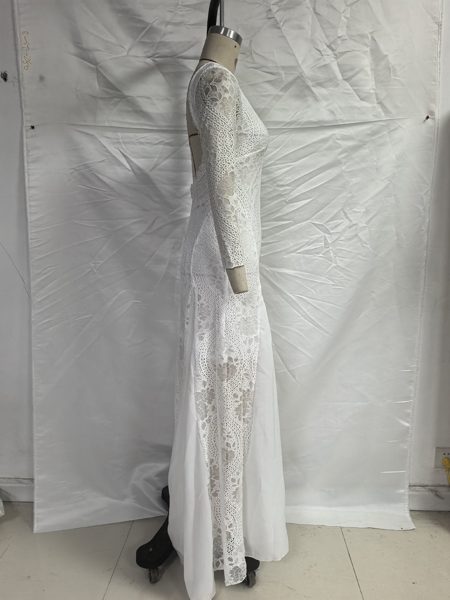 2025 Spring New European and American Women's Celebrity Banquet Wedding Dress Round Neck Long Sleeve Printed Backless Lace Dress