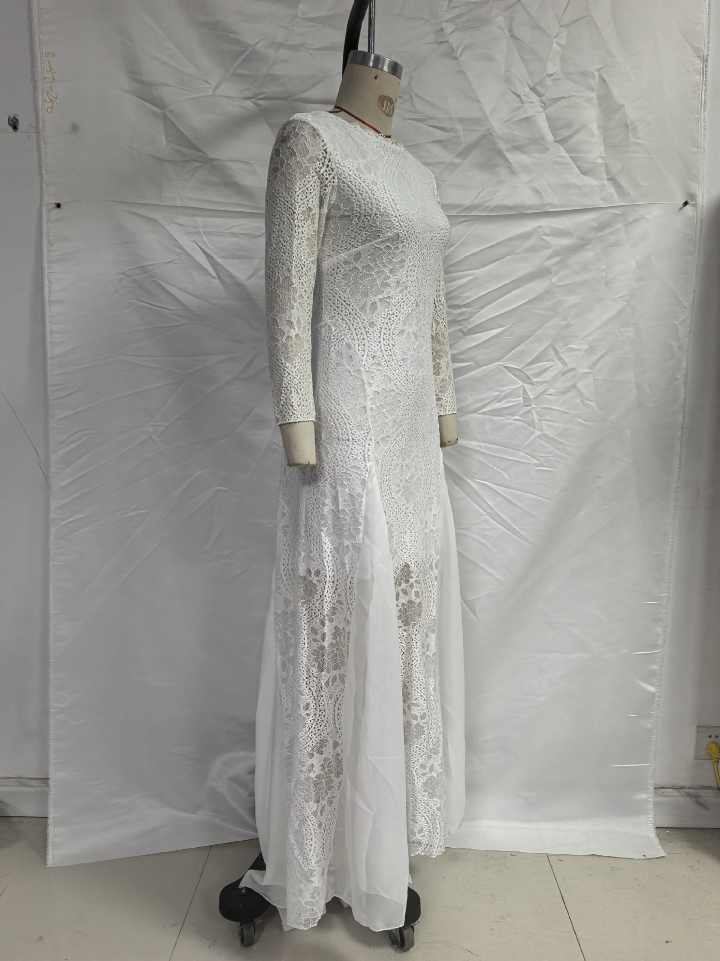 2025 Spring New European and American Women's Celebrity Banquet Wedding Dress Round Neck Long Sleeve Printed Backless Lace Dress