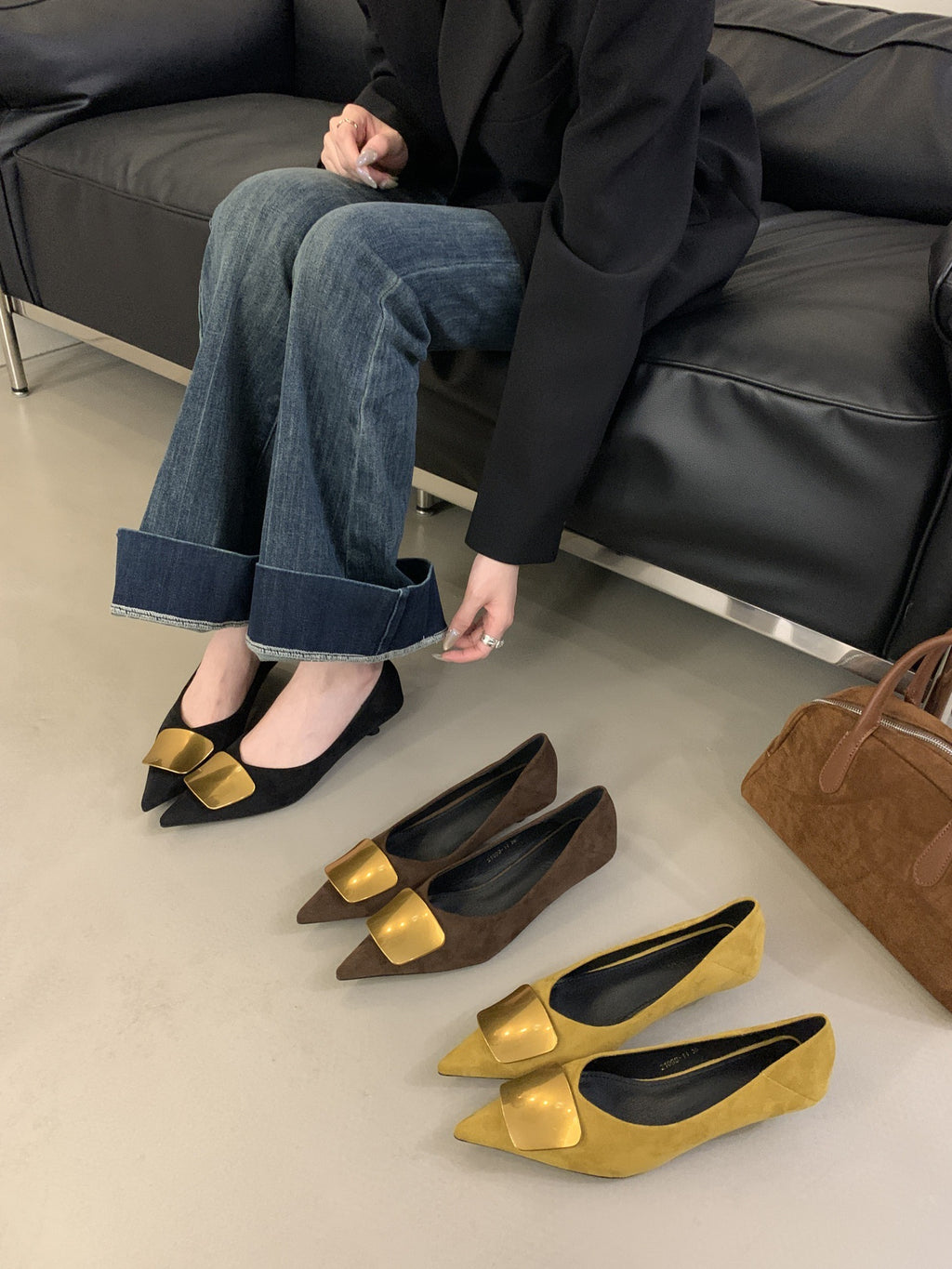 Ready Stock, Dropshipping Available~ Soft-Soled Suede Flat Mary Jane Shoes, French-Style Pointed Toe Stiletto Shoes