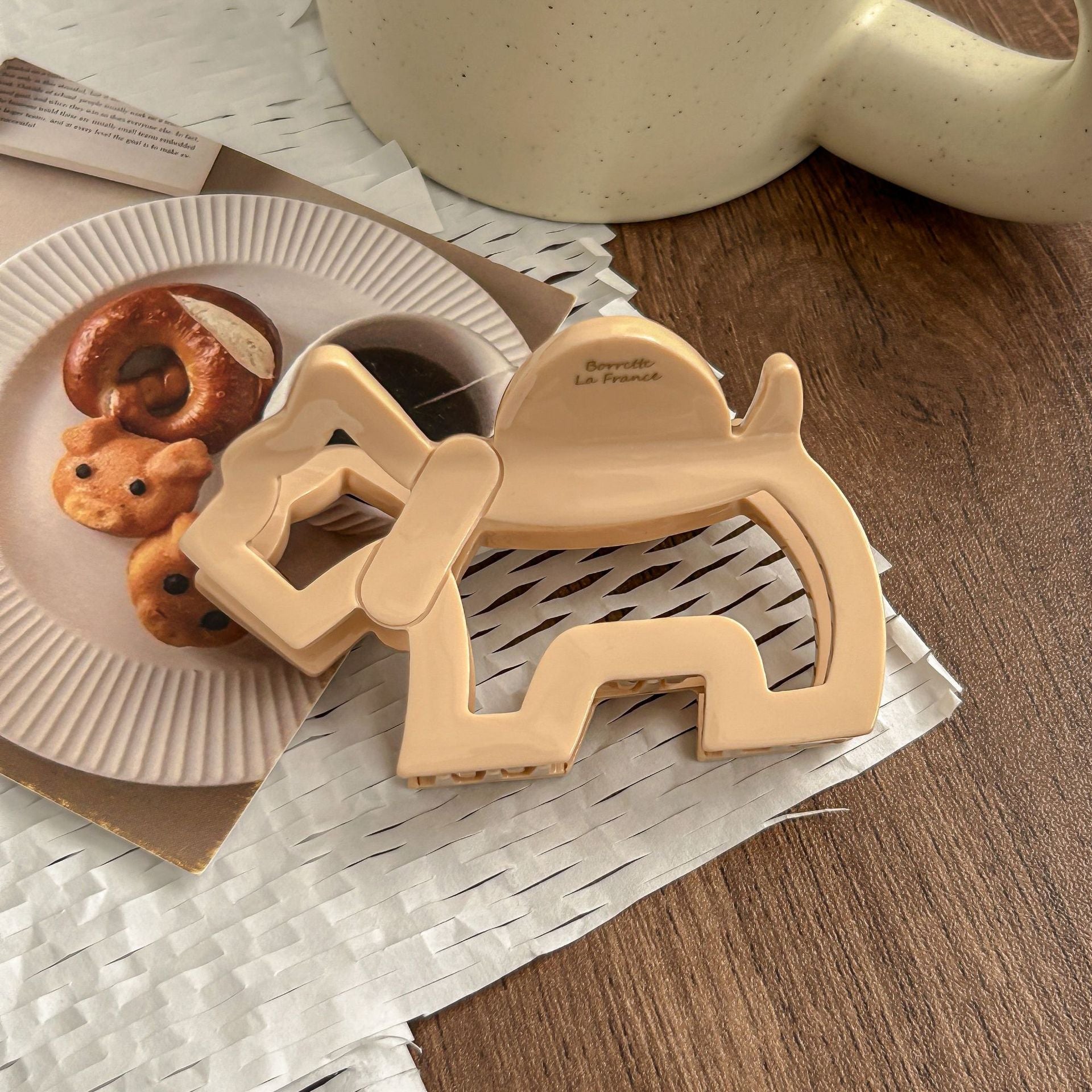 Cute Cartoon Puppy Grab Clip Suitable for Hair Less Hair Clip Women's 2024 New High-end Fashion Stylish Shark Clip
