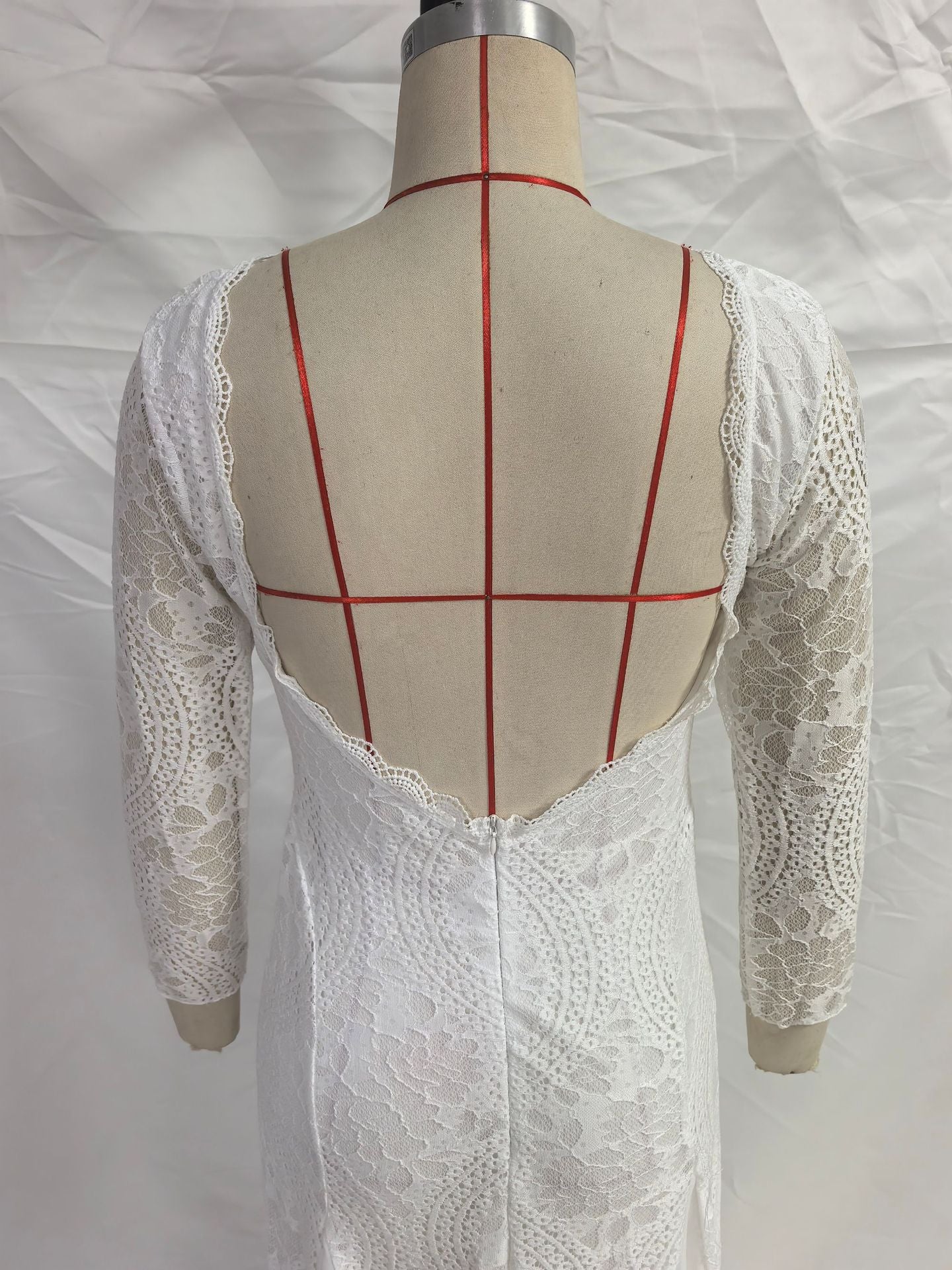 2025 Spring New European and American Women's Celebrity Banquet Wedding Dress Round Neck Long Sleeve Printed Backless Lace Dress