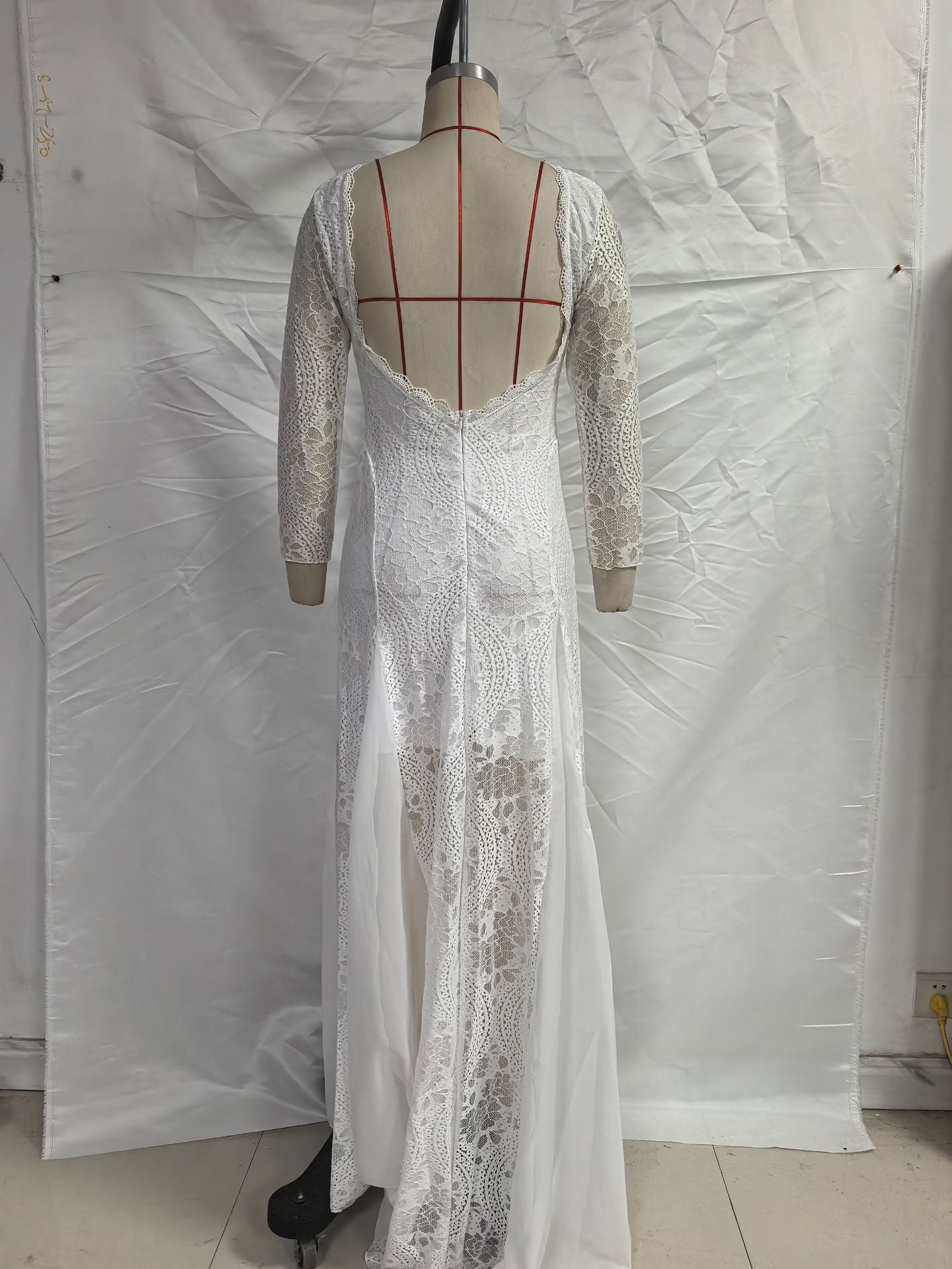 2025 Spring New European and American Women's Celebrity Banquet Wedding Dress Round Neck Long Sleeve Printed Backless Lace Dress