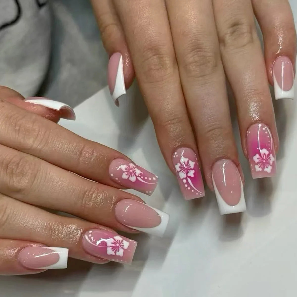 24pcs Blush Pink Press On Nails White French Style Short Square False Nail Tips Camellia Flower Design Sweet Cool Fake Nail Tips