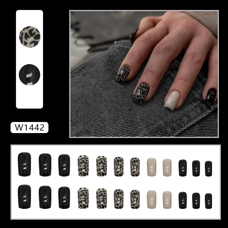 New Short Ballet 24 Pcs Fake Nail with Jelly sticker Press on False Nails Wearable Round Head Oval Full Cover Nail Tips