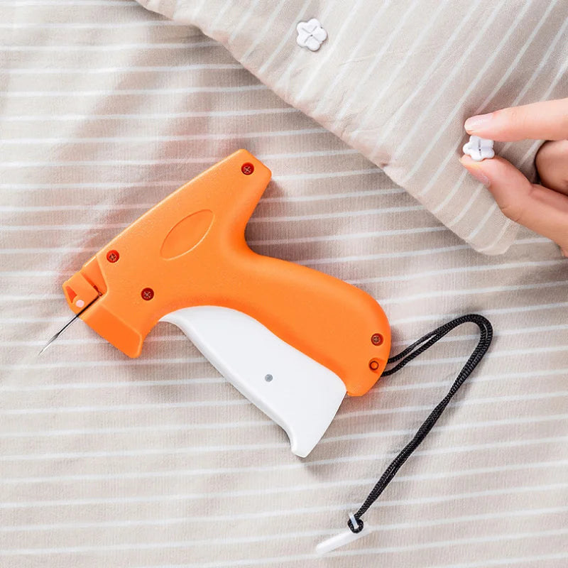 Orange Tagging Gun with 48 Silicone Buckles & 550 Plastic Needles No Needle Safe for Fabric Labeling Retail Warehouse Inventory
