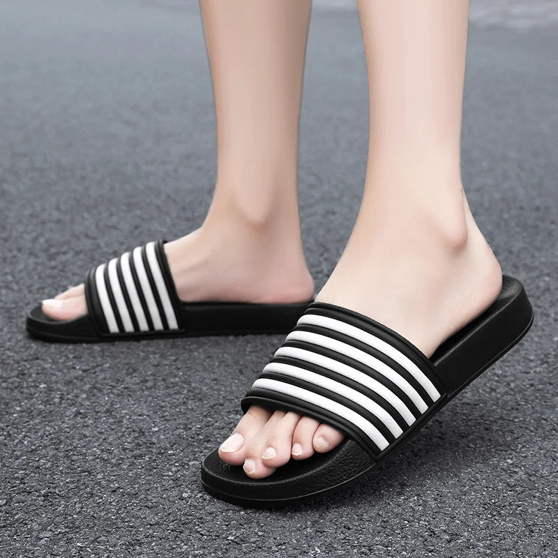 Stylish casual sports men's shoes Light outdoor beach sandals plus size breathable wading slippers Bathroom Family men