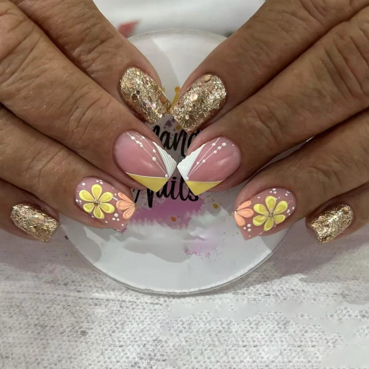 24pcs Blush Pink Press On Nails White French Style Short Square False Nail Tips Camellia Flower Design Sweet Cool Fake Nail Tips