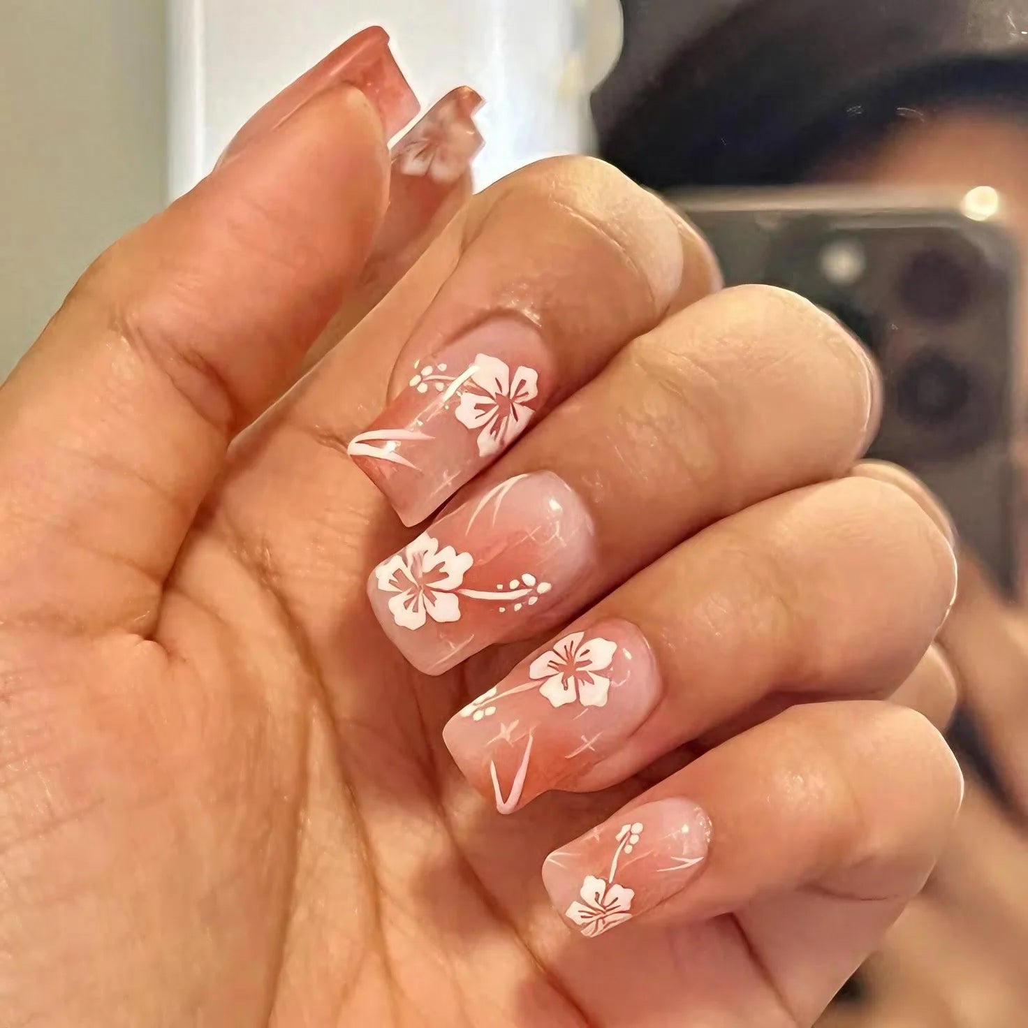 24pcs Blush Pink Press On Nails White French Style Short Square False Nail Tips Camellia Flower Design Sweet Cool Fake Nail Tips