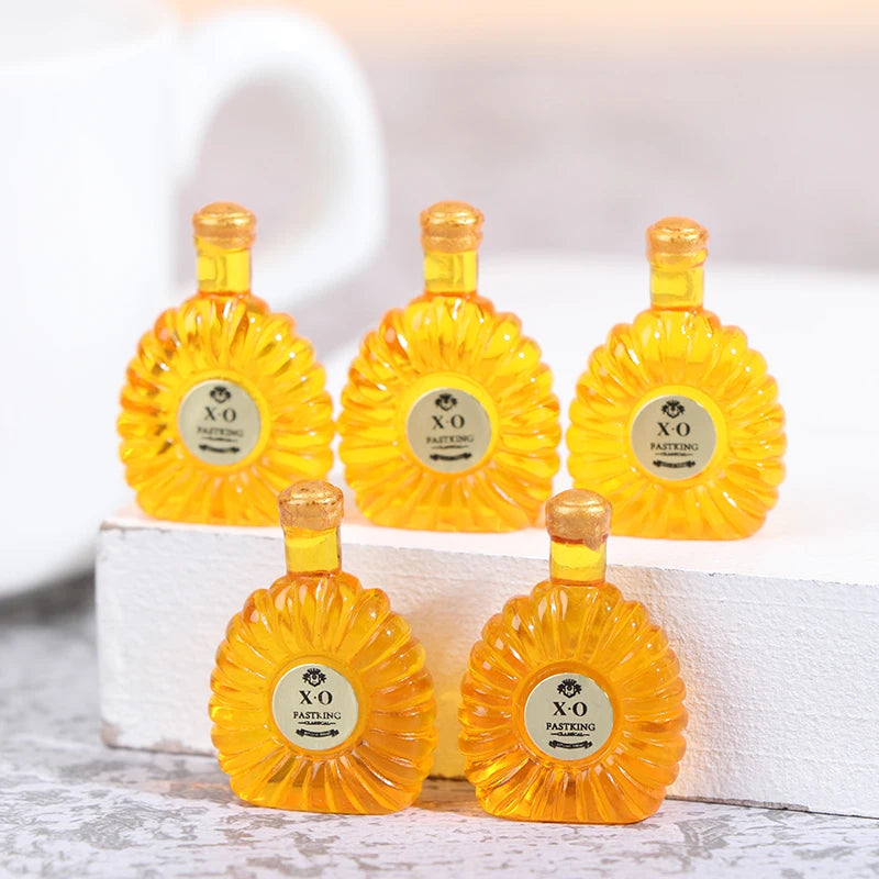 1 Set 1/12 Miniature Wine Bottles Dollhouse Kitchen Accessories - Mini Dolls House Living Room Accessories Beer Drink Bottles