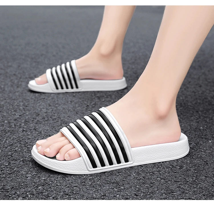 Stylish casual sports men's shoes Light outdoor beach sandals plus size breathable wading slippers Bathroom Family men