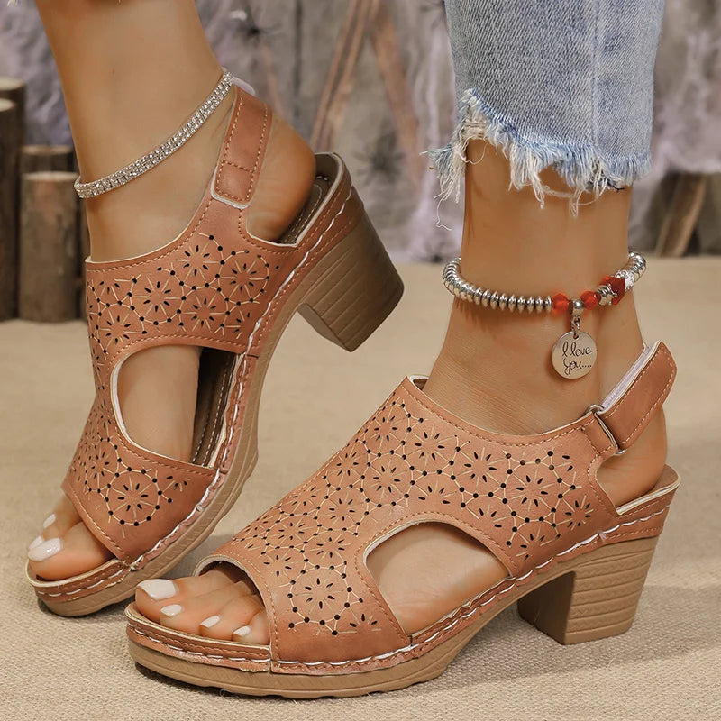 Hollow Out Women's High Heels Sandals Summer Hook Loop Thick Heeled Platform Sandles Casual Anti-Slip Beach Sandals Plus Size