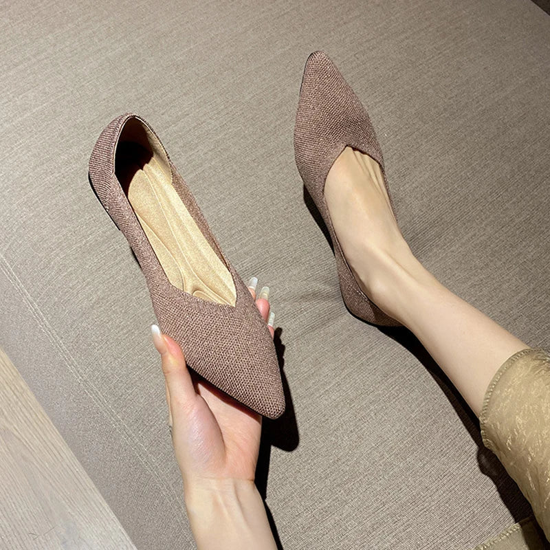women's flat shoes large 42 / 43 upper breathable knitted sole non slip rubber material pointed shoes spring / summer2024 new