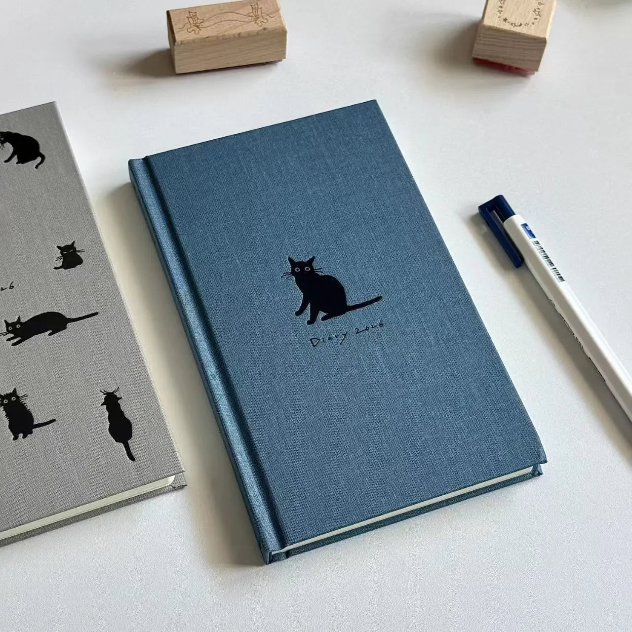 2026 Japanese Weekly Planner with Kitten & Puppy Design, Cute B6 Notebook for Journaling, Aesthetic Diary for School Office Gift