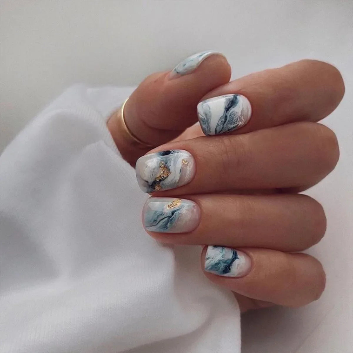 24Pcs/Set Love Ballerina Press on Nails Sets Free False Nails Adhesive Full Cover Artificial Art Fake Nail Professional Material