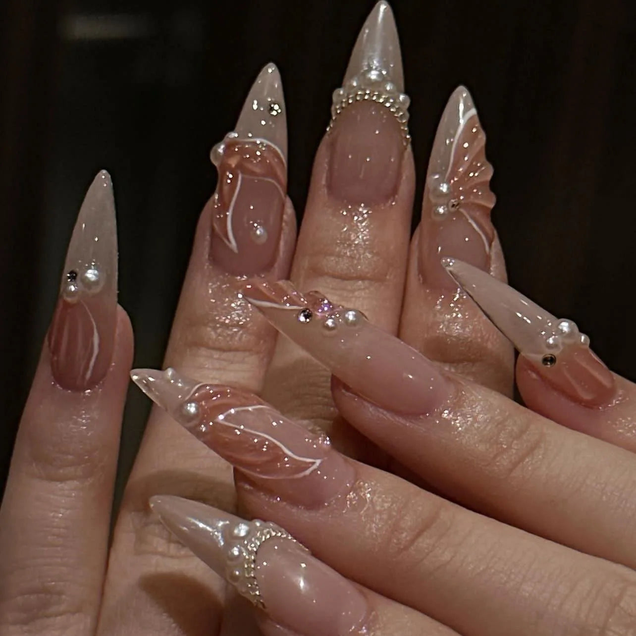24pcs y2k Sliver Cool Fake Nails Goth Style 3D False Nail Patch Lady Women Wearable Detchable Artificial Nails Patches for Girls