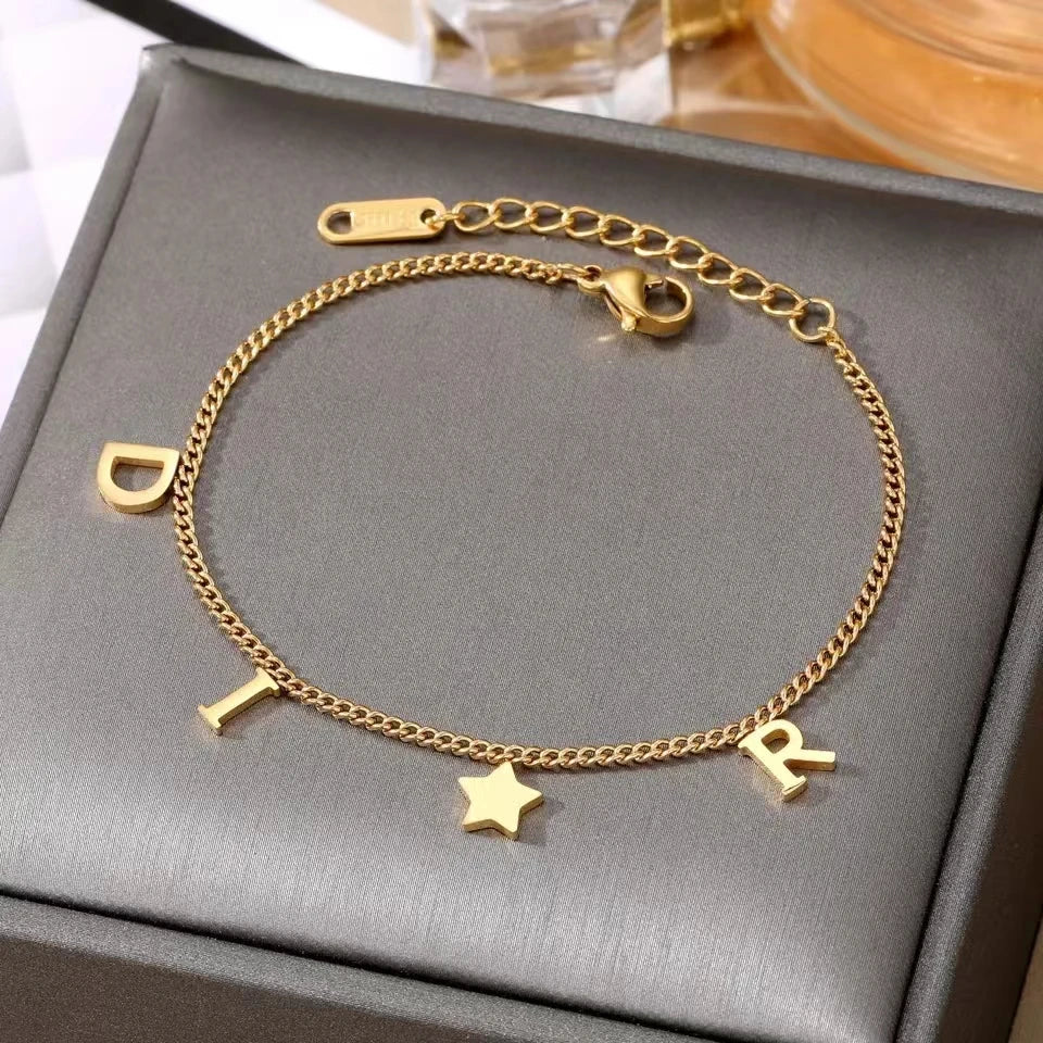 Fashion Litter Star&Letter Pendant Bracelet Woman Simple Style Chic Stainless Steel Bracelet Luxury Jewelry For Women