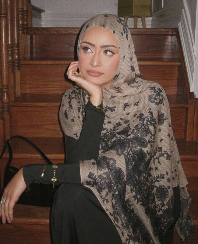 Luxury Floral Lace Hijab – Beige & Black Elegance