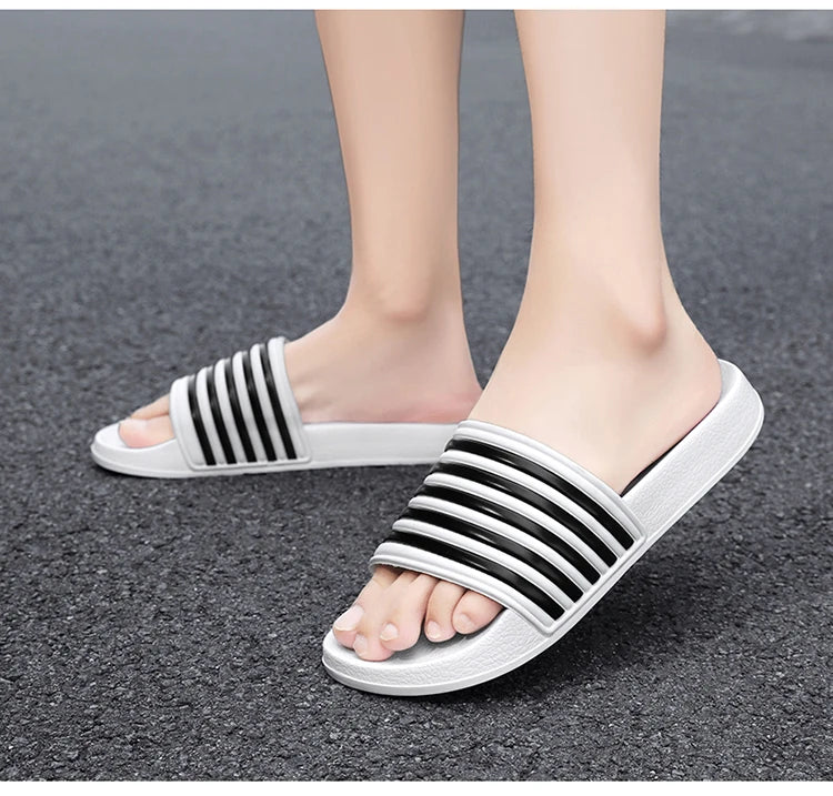 Stylish casual sports men's shoes Light outdoor beach sandals plus size breathable wading slippers Bathroom Family men