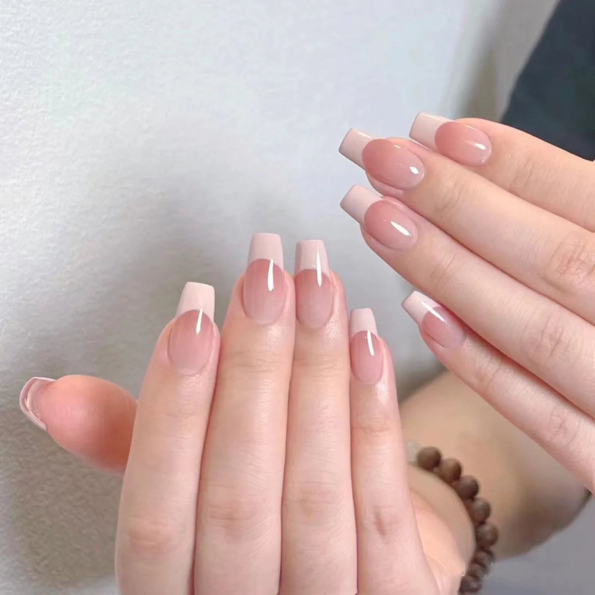 24Pcs/Set Love Ballerina Press on Nails Sets Free False Nails Adhesive Full Cover Artificial Art Fake Nail Professional Material